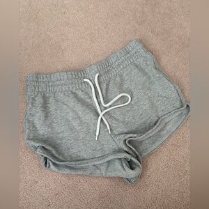 Aritzia Sunday Best Shorts